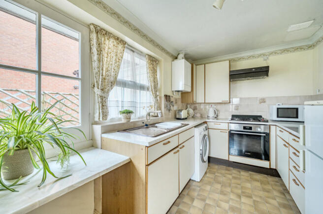 1404838-2-6980c87...