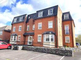 Flat 5, 15 17, Middleton Road, Salisbury SP2 7AY