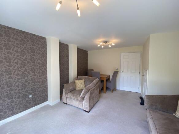 Lounge 2