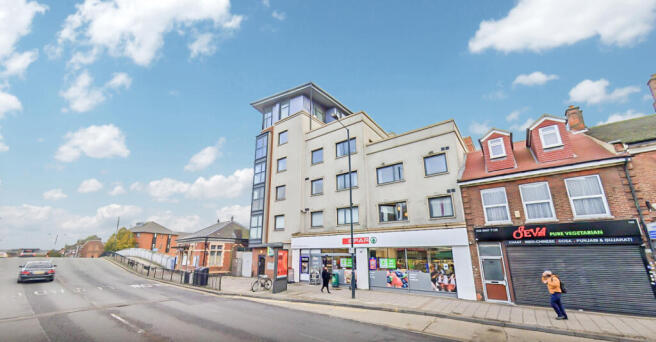 One Bedroom 2nd Floor Flat To Rent