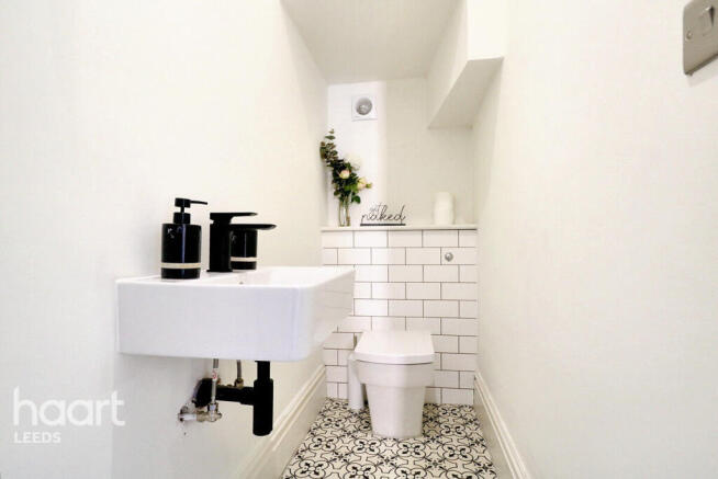 3 bed Town House for sale Image 8