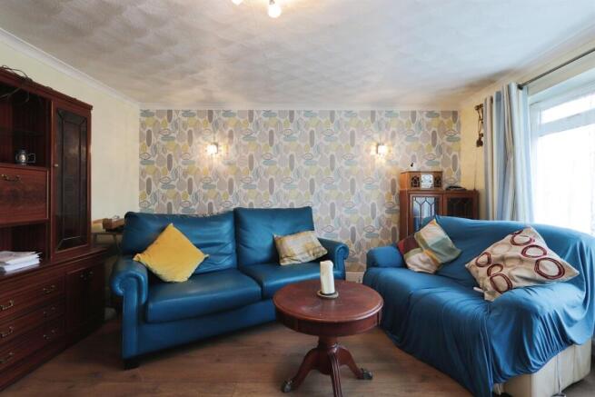 2 bed Detached Bungalow for sale Image 4
