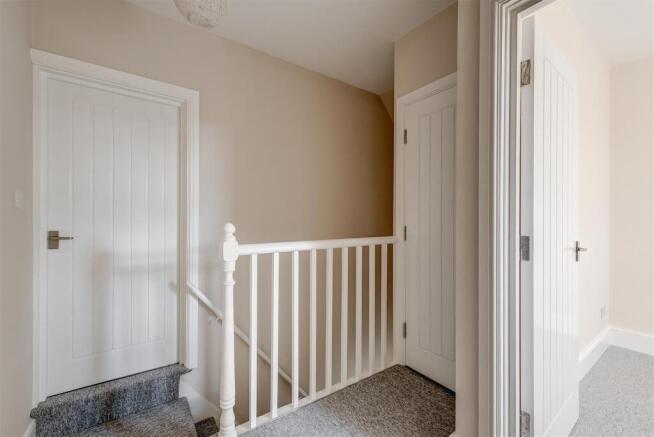3 bed Terraced to rent Image 12