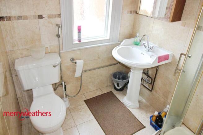 4 bed Semi-Detached for sale Image 9