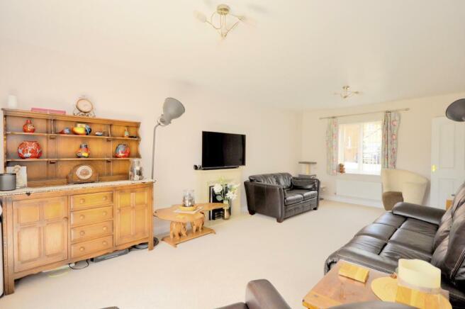 Large sitting room