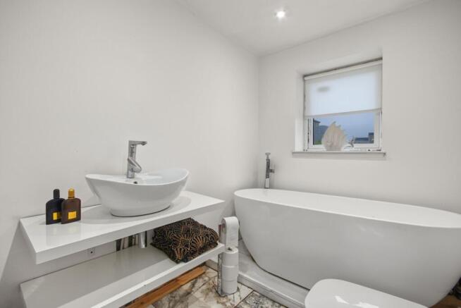 Millhill Cottage, Stevenston, KA20 3ER photo 3
