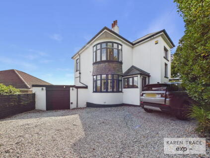 Sawles Road, St. Austell, PL25 4UE