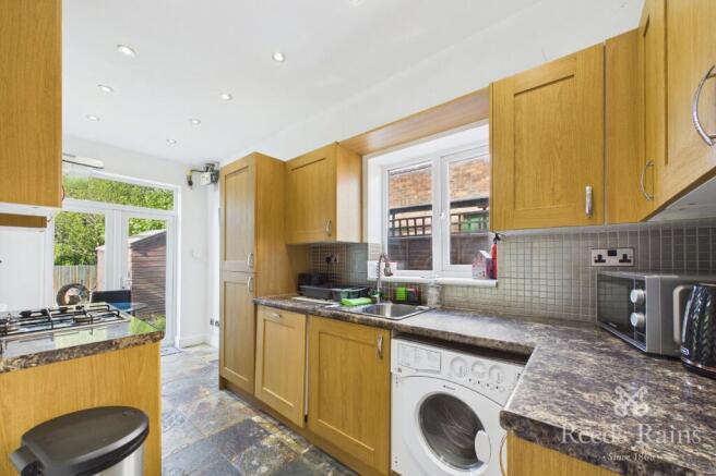 3 bed Semi-Detached for sale Image 4