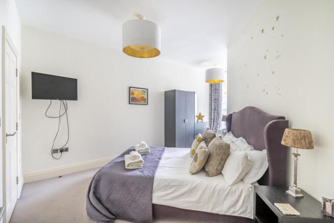 1 bed Apartment for sale Image 6