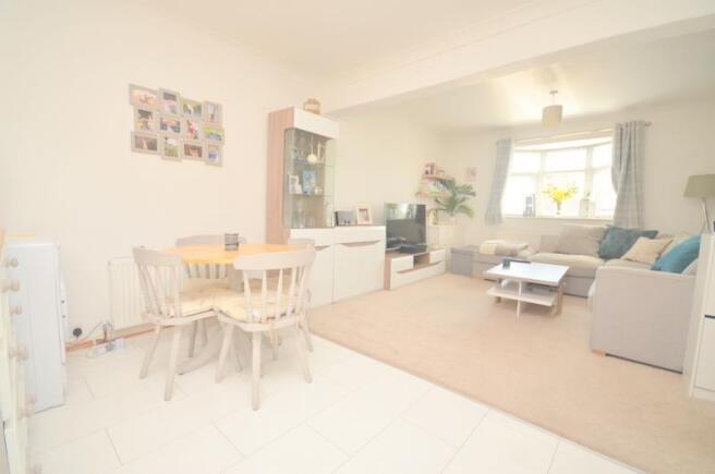 Lounge / Dining Room