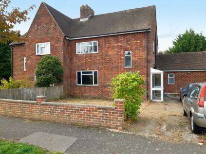Clyde Avenue, South Croydon, CR2