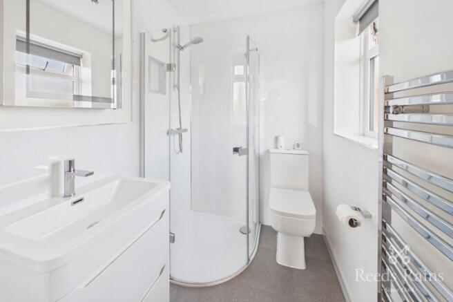 4 bed Detached for sale Image 7