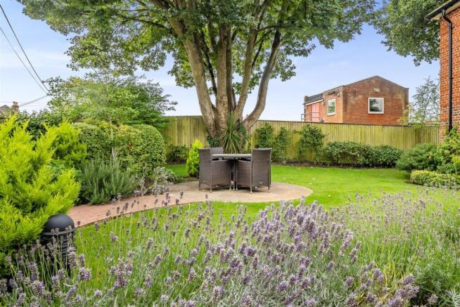 Owners Patio Area - New.jpg