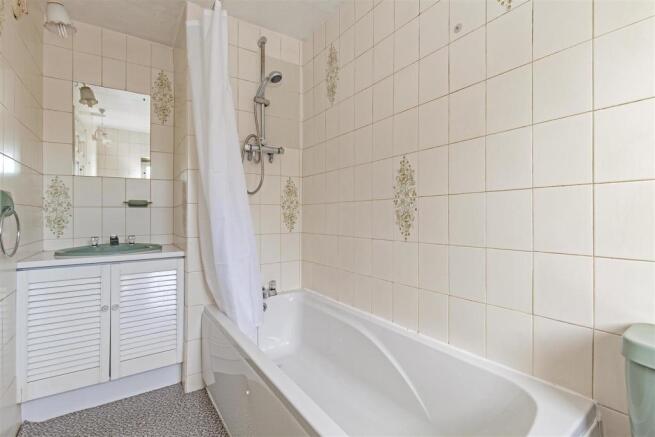 Bathroom-1.jpg