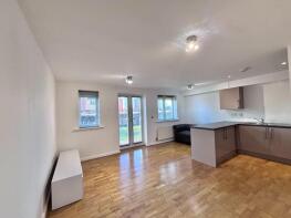 2, 37 Vantage Court, Oxford Avenue, Hayes UB3 5HY