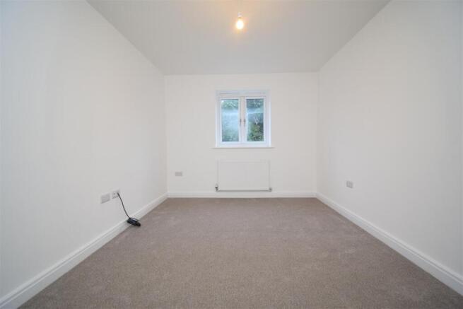 4 bed Detached to rent Image 12