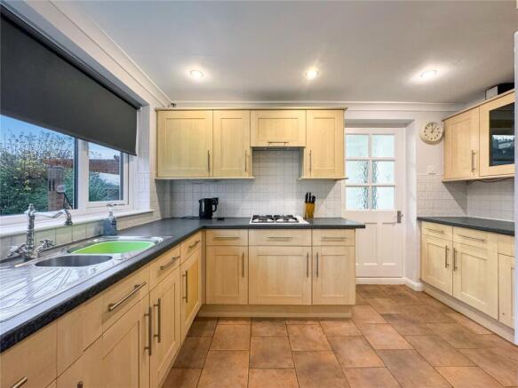 Bridport Close, Wigston, Leicestershire, LE18 photo 4