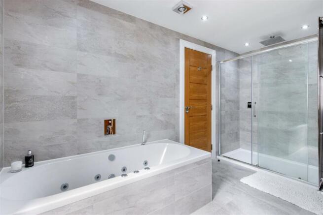 Jack and Jill Ensuite