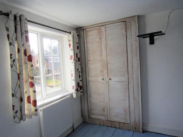 Fitted wardrob...