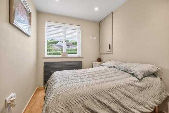 2 bed Flat for sale Image 9