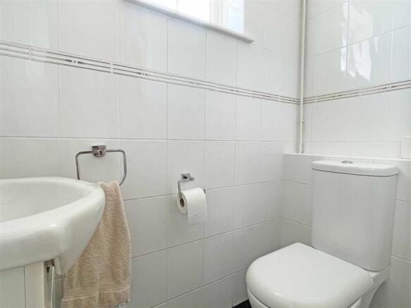 Rembrandt Grove, Springfield, Chelmsford photo 5