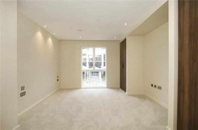 2 bed Apartment to rent Image 5