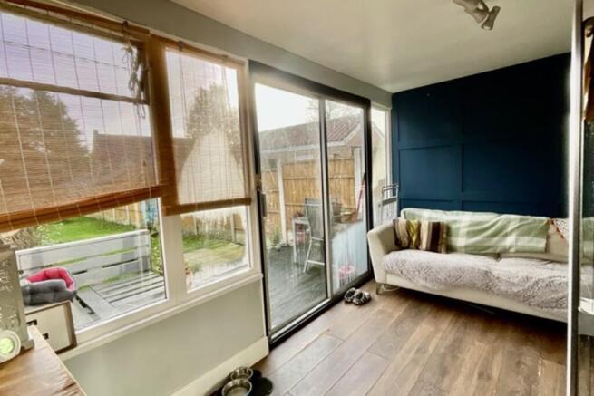 3 bed Semi-Detached for sale Image 12