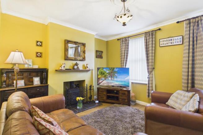 EweMove Spalding -  Winsover Road - Living Room