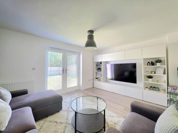3 bed Semi-Detached for sale Image 10
