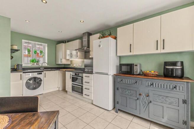 Cornflower Drive, Evesham, WR11 photo 3