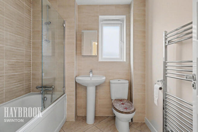 3 bed Semi-Detached for sale Image 8