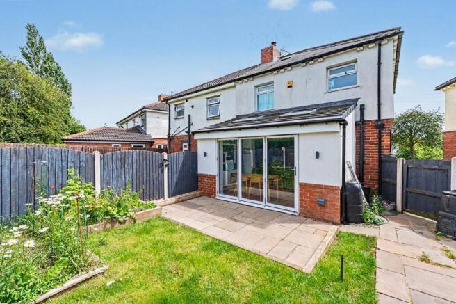 3 bed Semi-Detached for sale Image 6