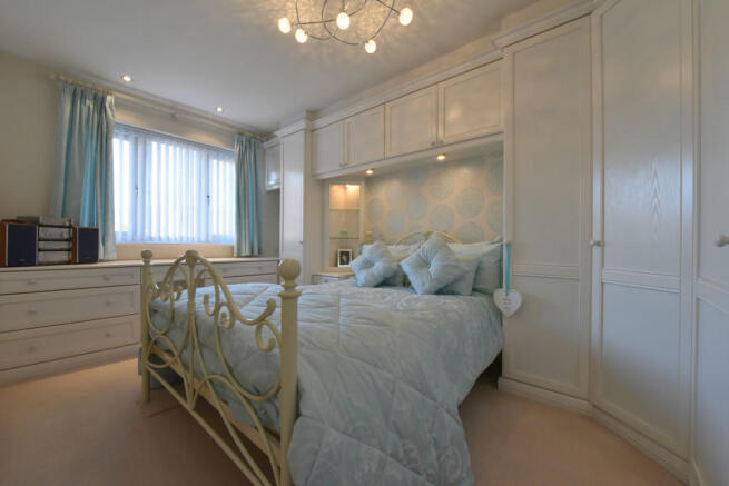 Photo 10