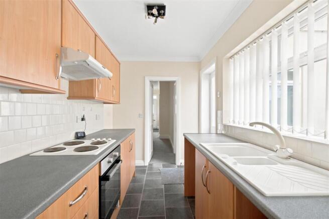 3 bed Terraced for sale Image 8