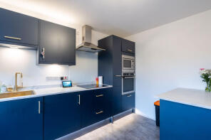 17, Mosse Gardens, Chichester PO19 3PQ