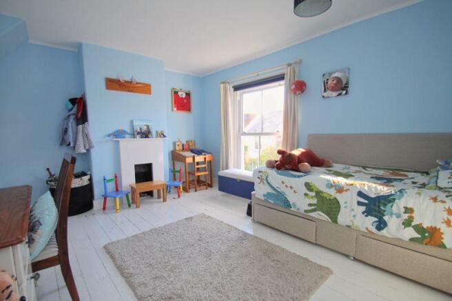 Photo 16