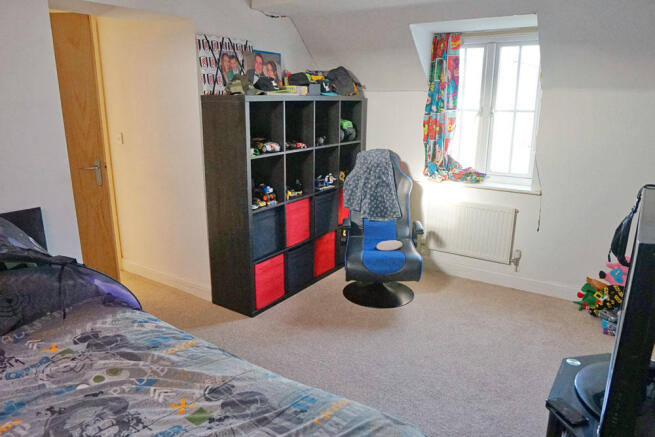 Photo 8
