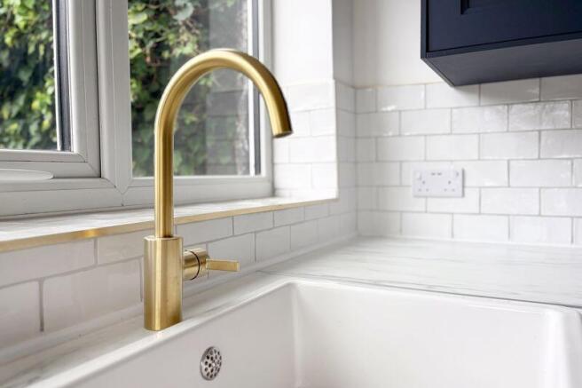 HIGH END FINISHES