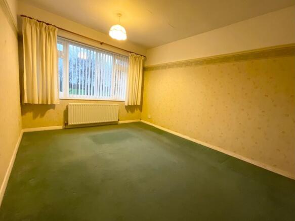 2 bed Flat for sale Image 7