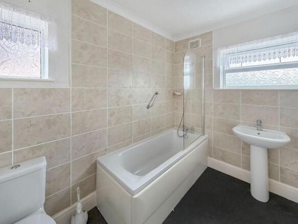 3 bed Semi-Detached for sale Image 5