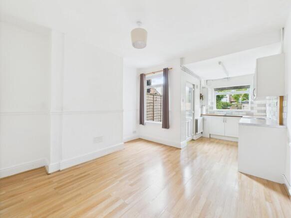 Dining/Kitchen