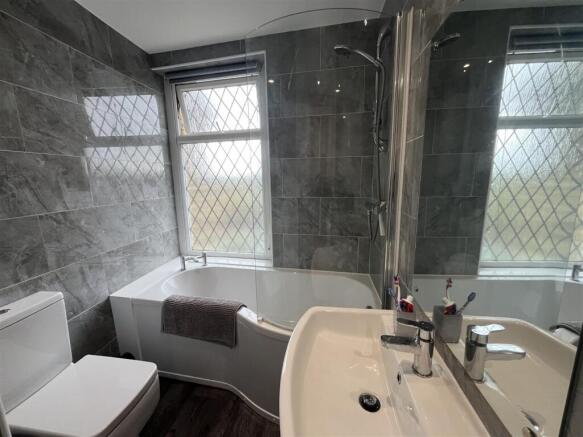 2 bed Terraced for sale Image 10