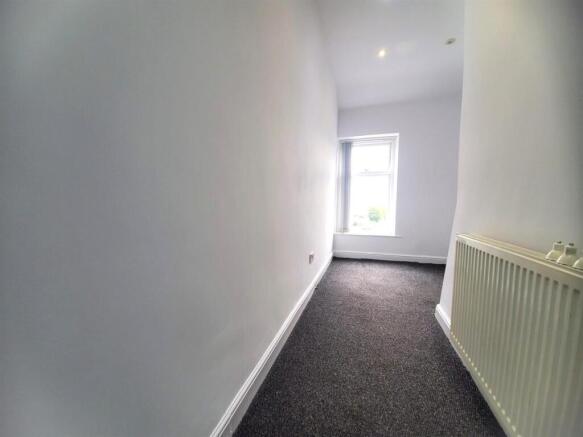 2 bed Terraced for sale Image 9