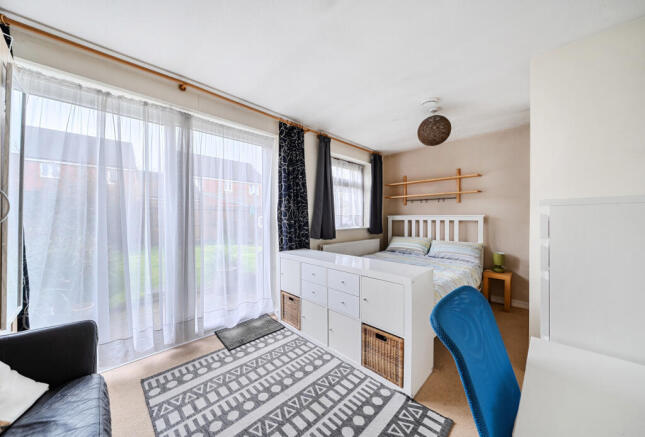 1408379-1-69860b5...