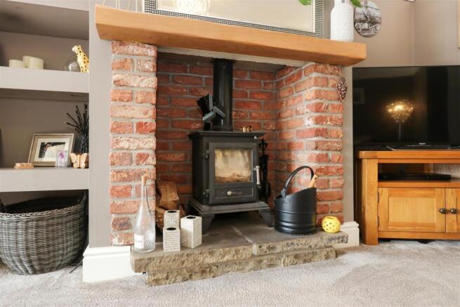 Fireplace2.jpg