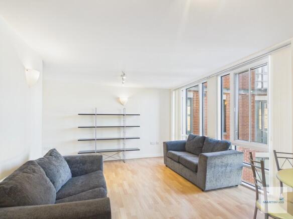 CAM03394G0-PR0477...