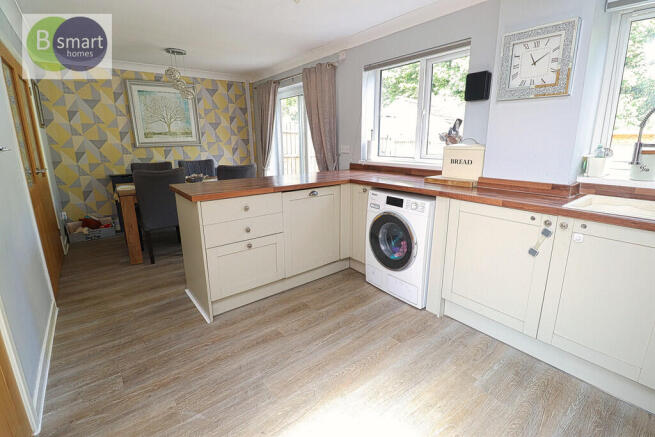 3 bed Detached for sale Image 4