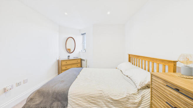 CAM04968G0-PR0094-STILL002