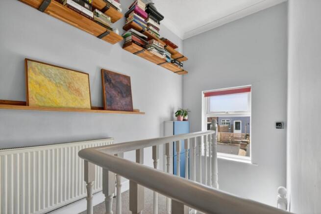 2 bed Terraced for sale Image 8