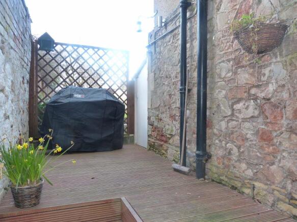 Photo 11